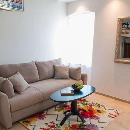 Bazzar Apartments تروغير المظهر الخارجي الصورة