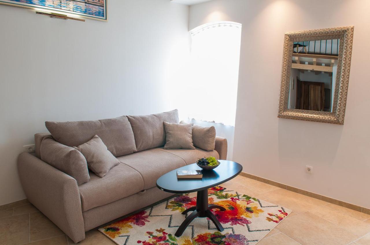 Bazzar Apartments تروغير المظهر الخارجي الصورة